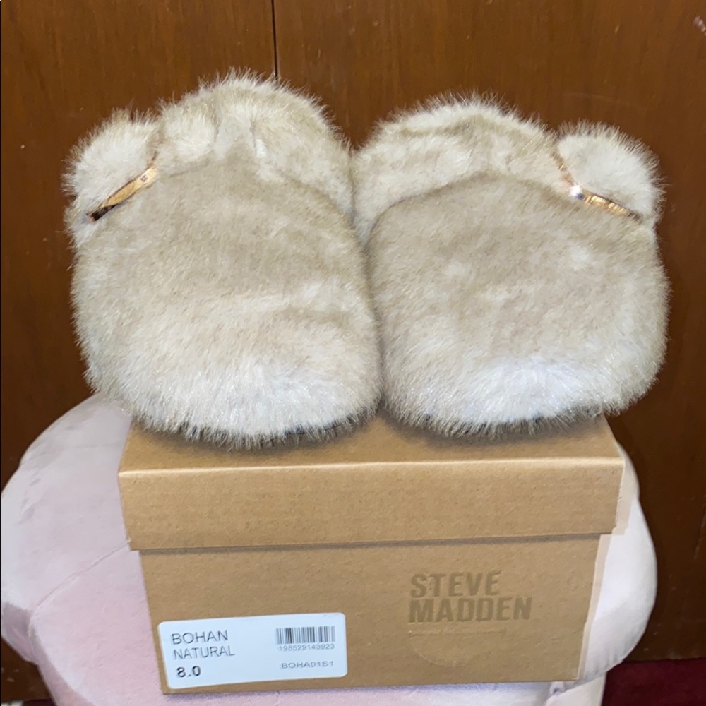 Steve Madden Bohan Plush Slippers in Natural Beige